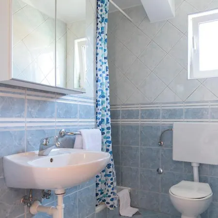 Rasin Apartments * Pakoštane