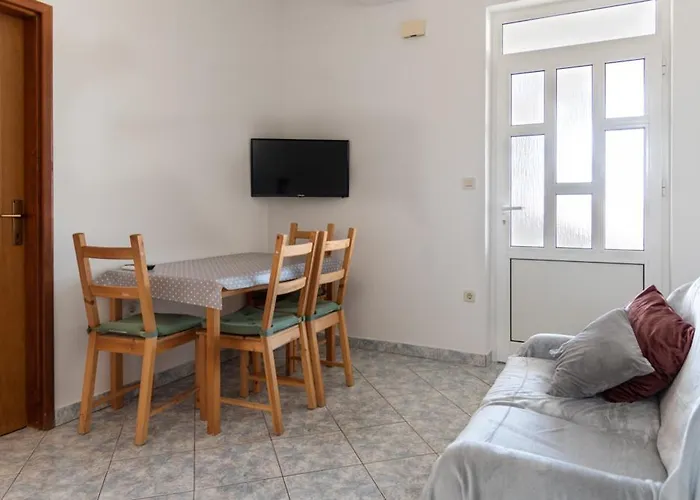 Rasin פאקוסטאן